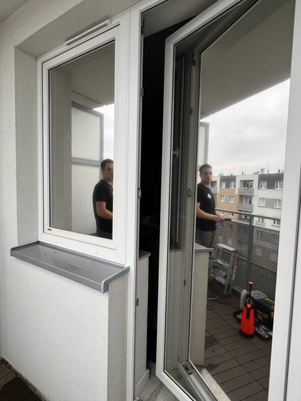 photo_5944955369208005545_y